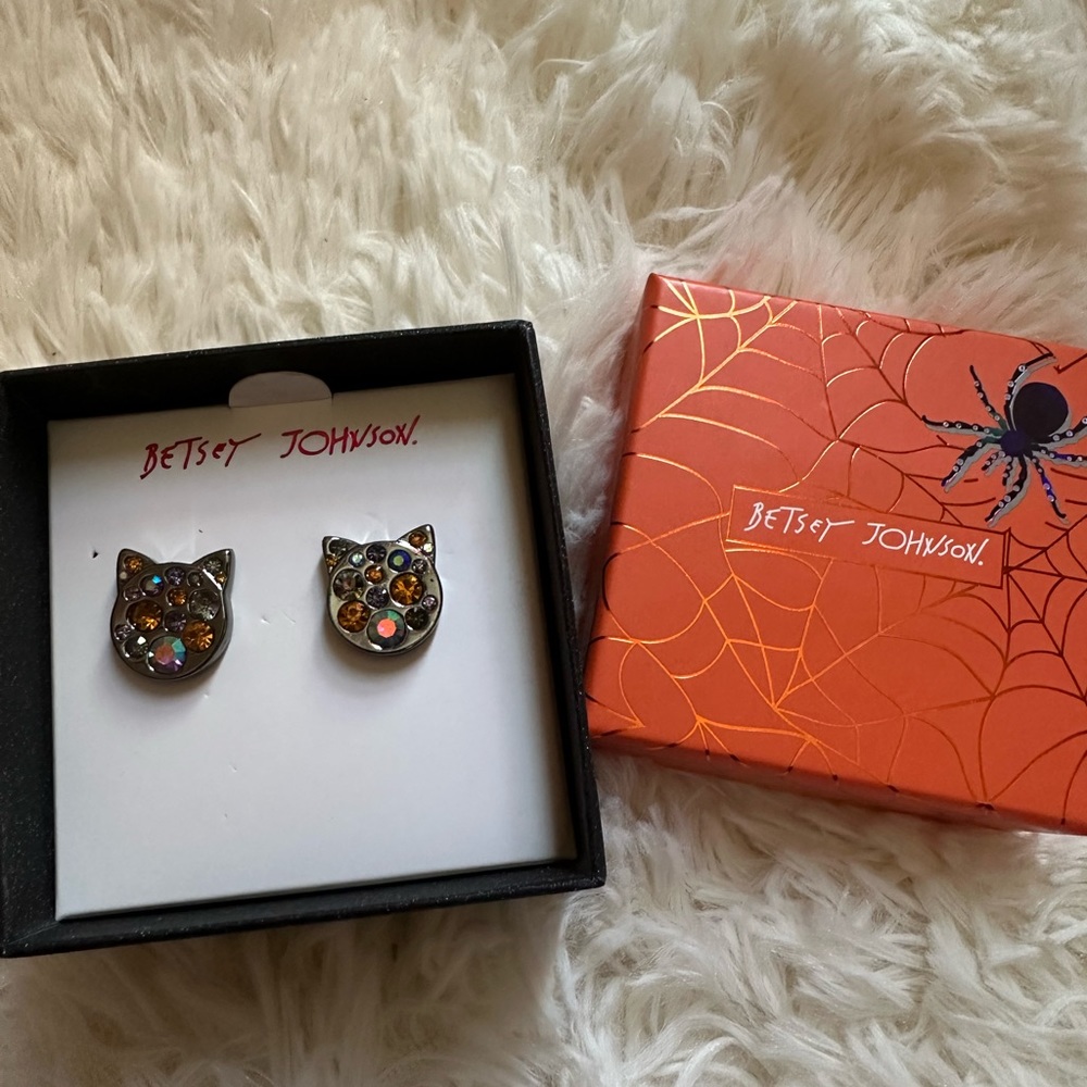 Betsey Johnson, cat earrings with rhinestones - Picture 4 of 7